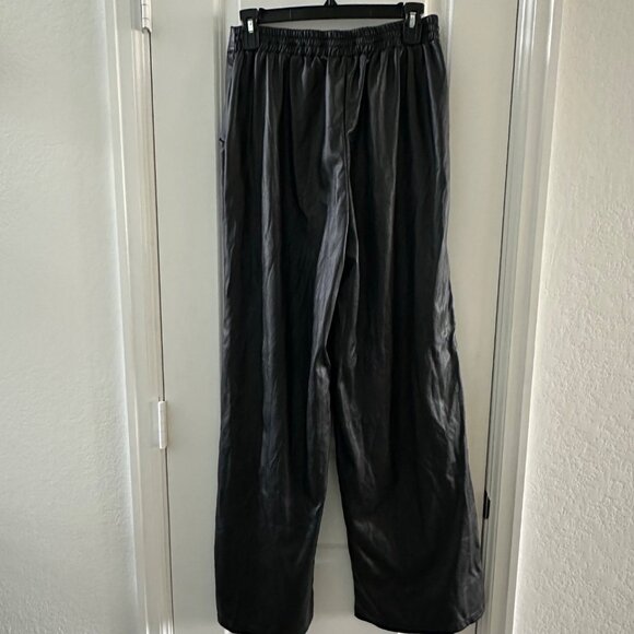 Boohoo Womens UK 14 Black Faux Leather Wide-Leg Trousers - Picture 2 of 7